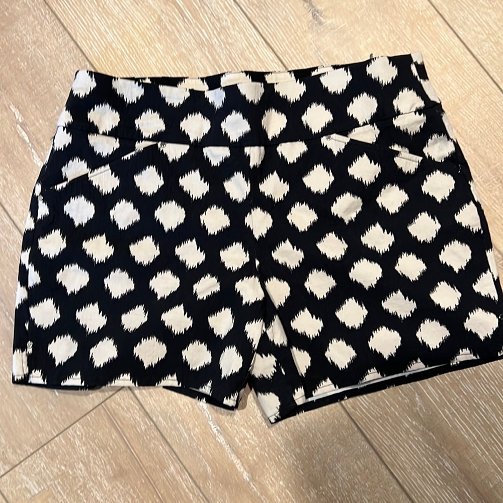 INC shorts